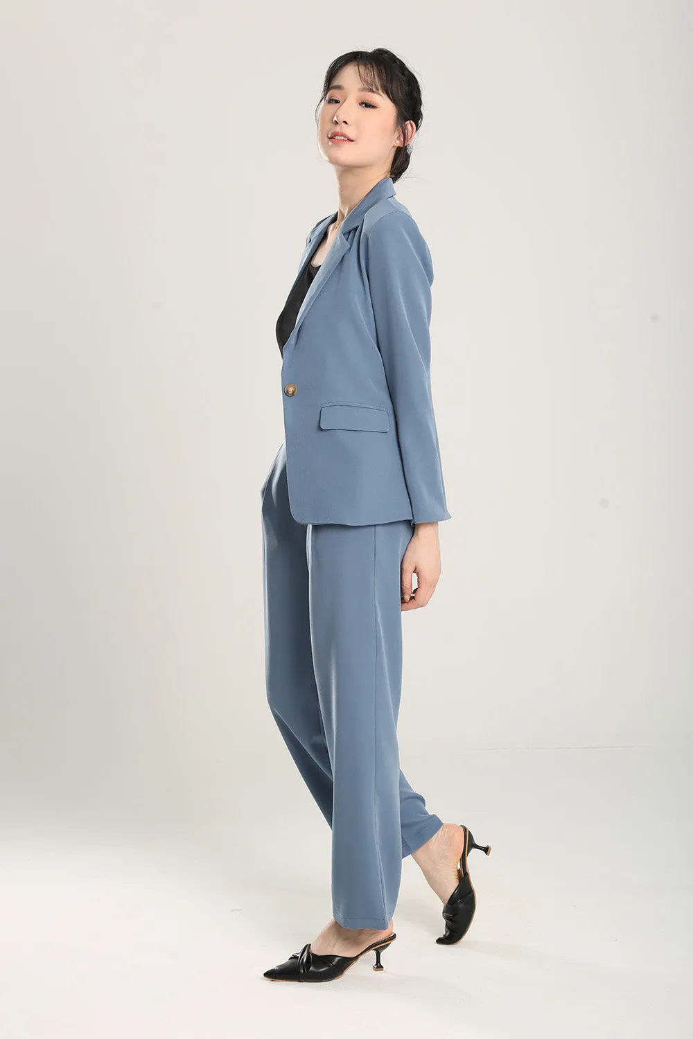 Gabriella Relaxed Fit Tailored Pants in Muted Blue